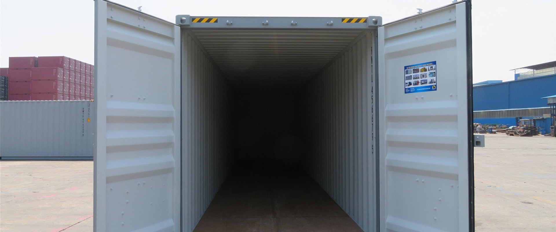 How much is a 40 ft shipping container?